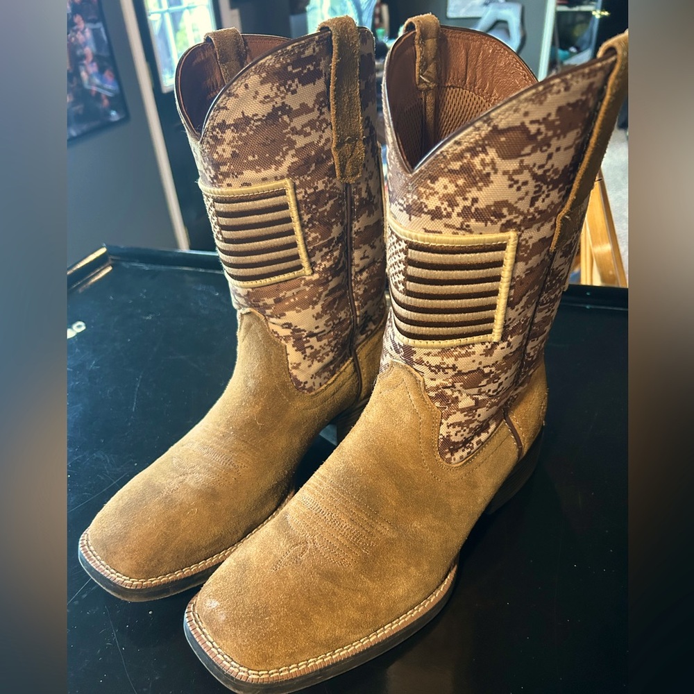 Ariat Brown Tan Camo Pull-On Western Boots
